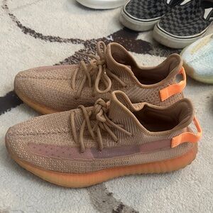 Yeezy mono clay  Men's Shoes